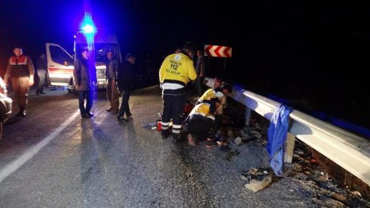 Antalyada işçileri taşıyan midibüs devrildi: Ölü ve yaralılar var (2)