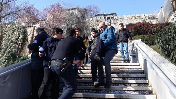 Bursada yürüyen merdiven ters yöne hareket etti: 7si öğrenci 8 yaralı