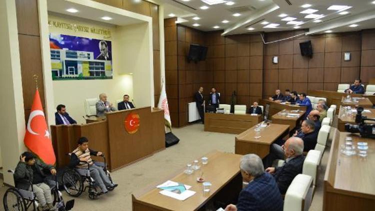 Kırşehir Özel İdaresi’nden engellilere destek