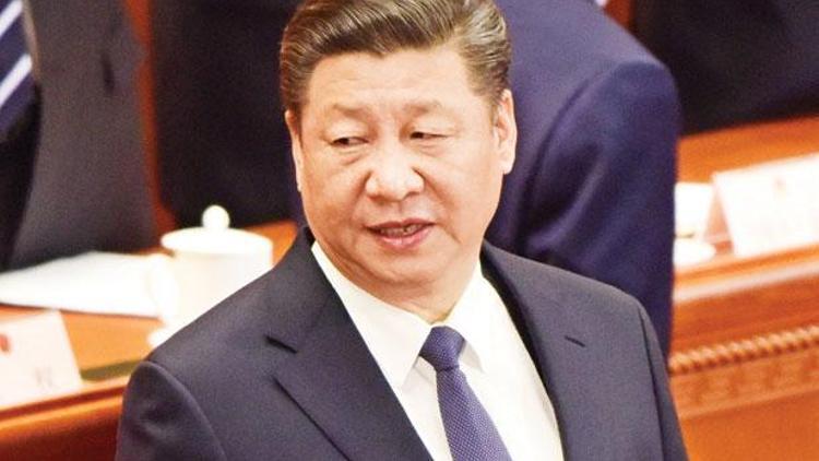 Çin Başkanı’na ömür boyu liderlik yolu