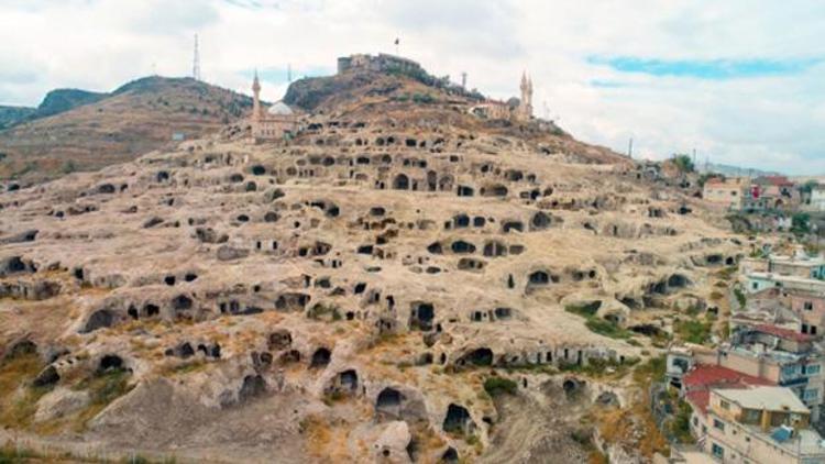 Nevşehirde dünyanın en büyük yeraltı şehri ziyarete açılıyor