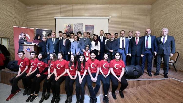 Mamak Belediyesi İstiklal Marşı’nın kabulünü kutladı