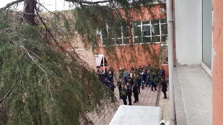 İstanbul Üniversitesinde kavga: 22 gözaltı