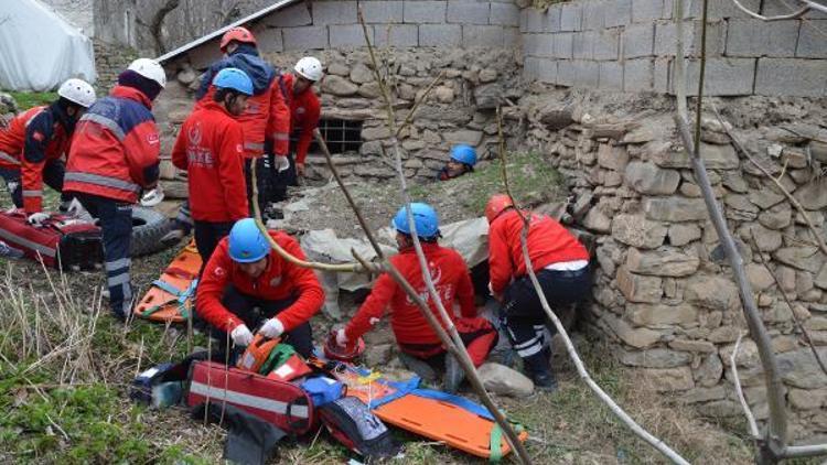 Hakkaride deprem tatbikatı