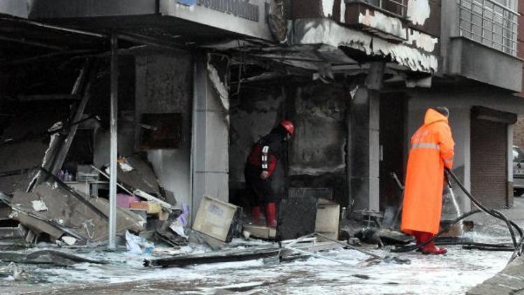 Zonguldakta doğal gaz firmasının şubesinde patlama: 2 yaralı(2)