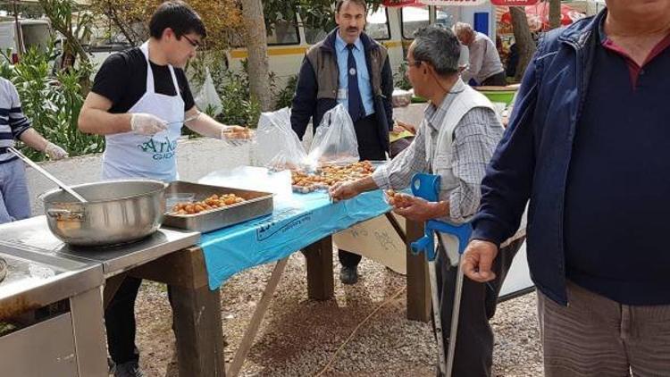 Şehitler için lokma hayrı