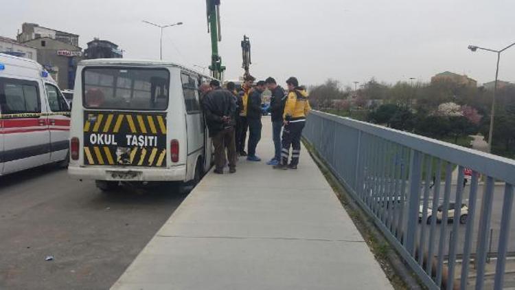 Park halindeki minibüsün içinde ölü bulundu