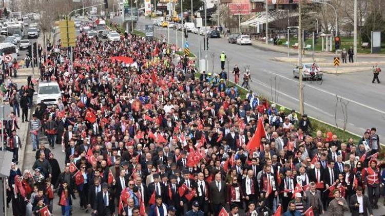 Oğlunu 26 önce şehit veren annenin gözyaşları