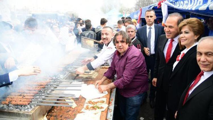 MHP Kurultayı’na Adana kebabı damga vurdu