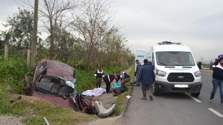 Otomobil su tahliye kanalına düştü: 1i bebek 3 ölü