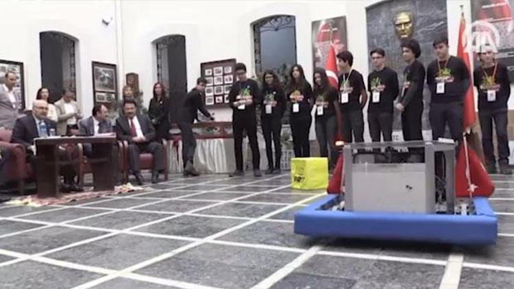 Liselilerin ‘defans robotu’ dünya şampiyonasında