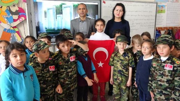 Suriyeli Sidradan Mehmetçiğe Afrin teşekkürü