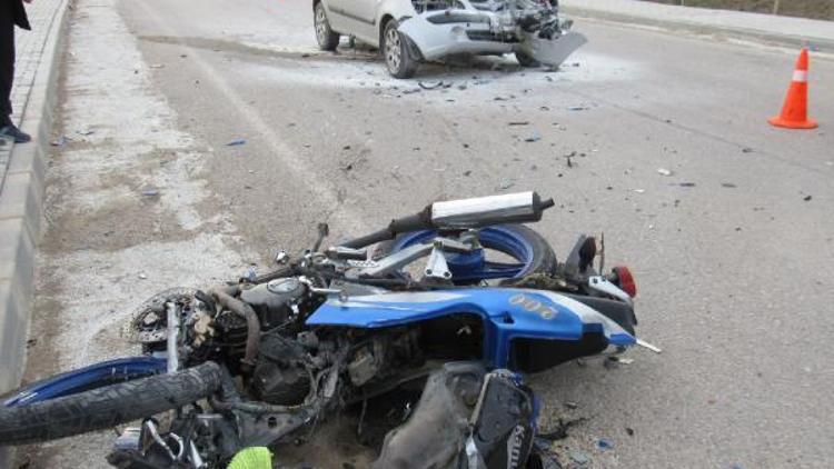 Kahtada otomobil ile motosiklet çarpıştı: 2 ölü, 1 yaralı