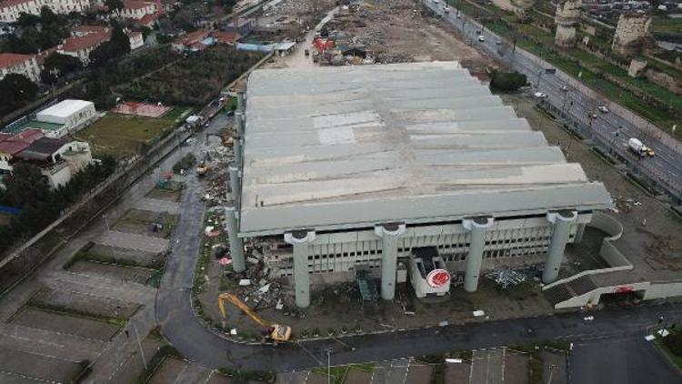 Abdi İpekçi Spor salonunun yıkımında son durum havadan fotoğraflandı