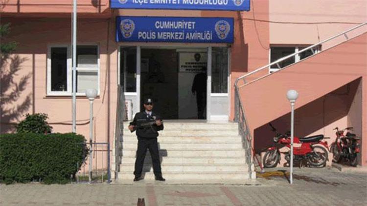 Gaspçılarla polis merkezinde karşılaştı