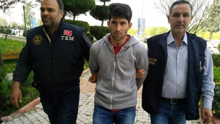 Lübnanda Türk bayrağına basan Suriyeli, Adanada tutuklandı