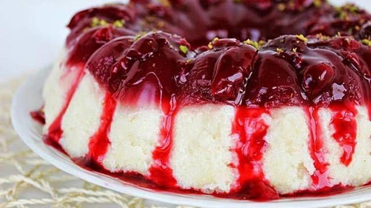 Vişneli irmik tatlısı