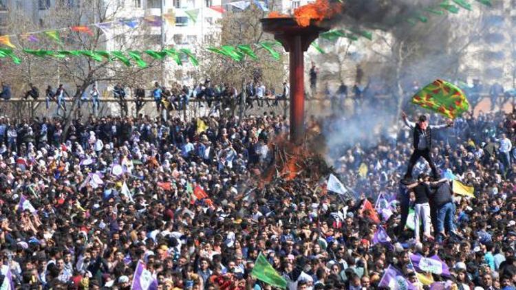 Diyarbakırda nevruz kutlamaları (2)
