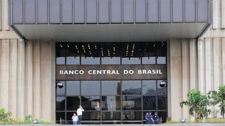 Brezilya Merkez Bankası faizi rekor düşük düzeye indirdi