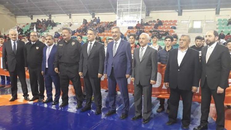 Türkiye Genç Erkekler Grekoromen Güreş Şampiyonası, Çorumda başladı