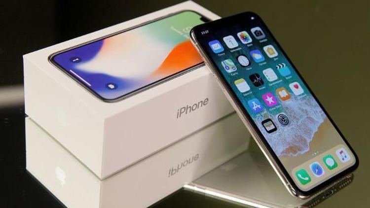 Yepyeni bir iPhone X geliyor