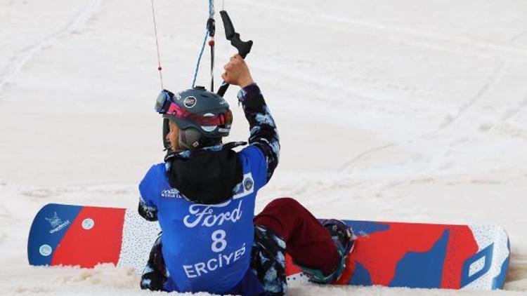 Dünya Paraşütlü Kayak Kupası  Erciyesde başladı