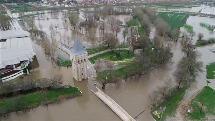 Tunca Nehri, Sarayiçini su altında bıraktı