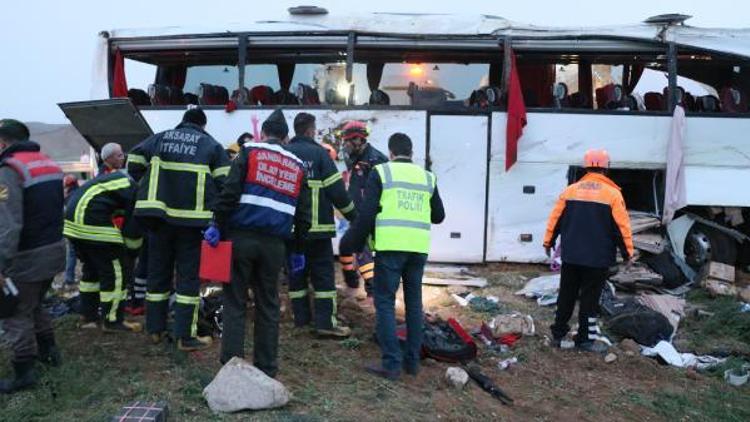 Yolcu otobüsü şarampole devrildi: 4 ölü, 34 yaralı- ek fotoğraflar