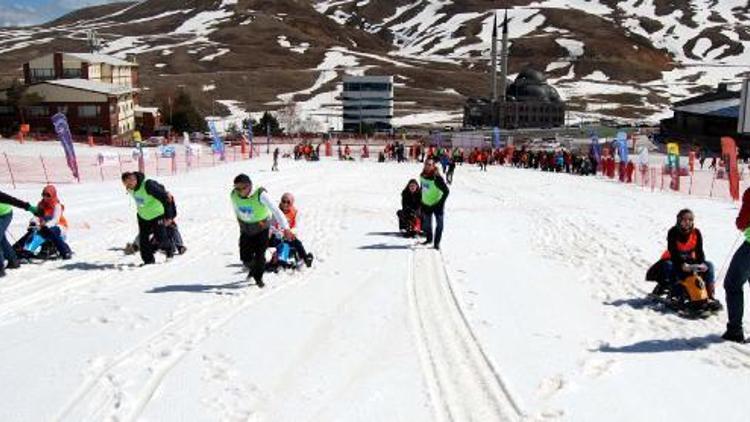 Kayseride eşler arası kızak yarışması