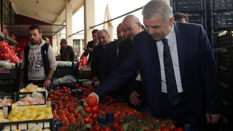 Başkan Çelikten hal ziyareti