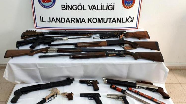 Bingöl merkezli silah kaçakçılığı operasyonu: 11 gözaltı