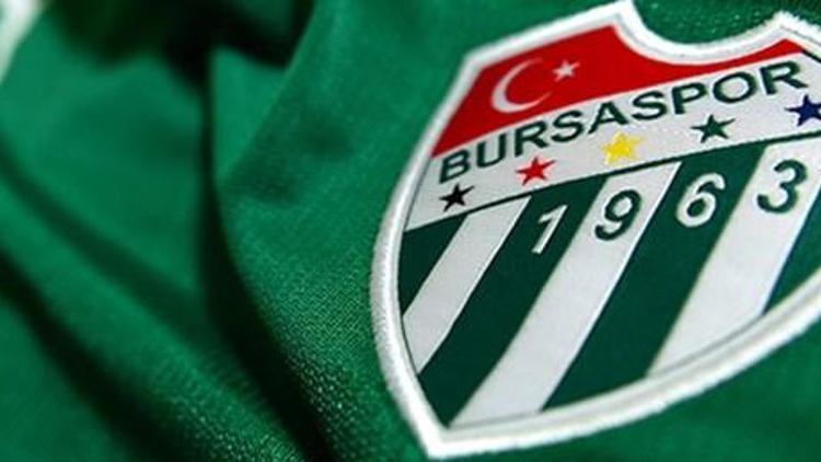Bursasporda 3 genç futbolcu profesyonel oldu