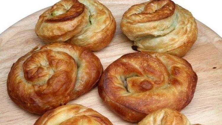 Ispanaklı rulo börek tarifi