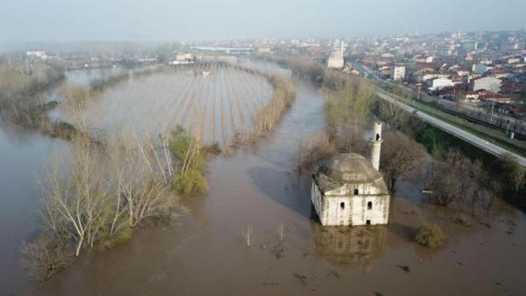 Edirnede Tunca ve Meriç nehirlerinin debisi düşüşe geçti