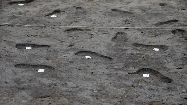 Kanadada 13 bin yıllık insan ayak izleri bulundu