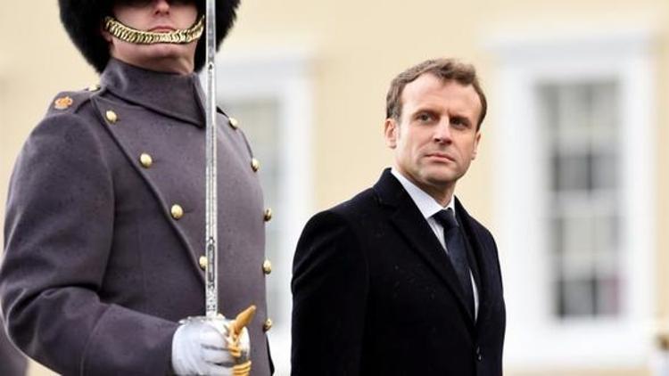 Macron, ‘Fransız’ kaldı