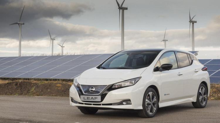 Nissanın hedefi 1 milyon elektrikli araç satmak