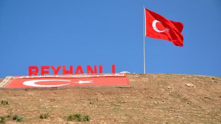 Bayrak Tepe’ye dev büyük Türk Bayrağı