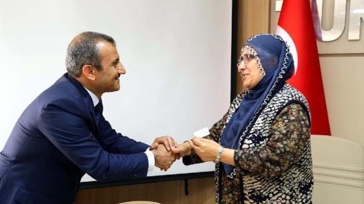 Tuncelide belediyeye ait 12 konut, ihtiyaç sahiplerine tahsis edildi