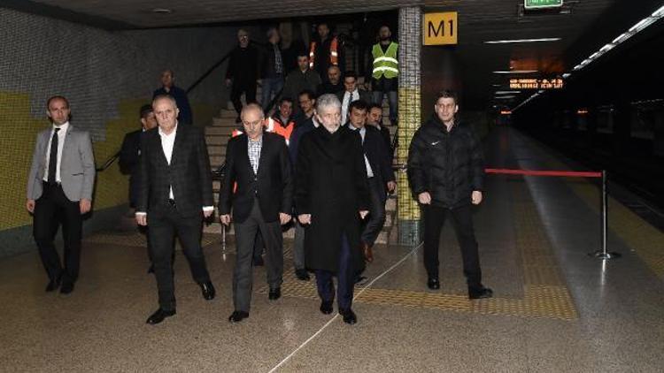 Ankarada iki metro treni çarpıştı; seferler yapılamıyor / Fotoğraflar