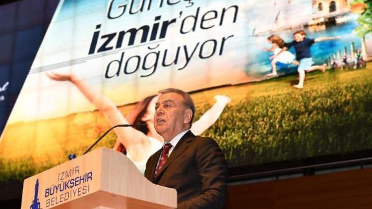 Aziz Kocaoğlu 14 yılda İzmirde yapılanları anlattı