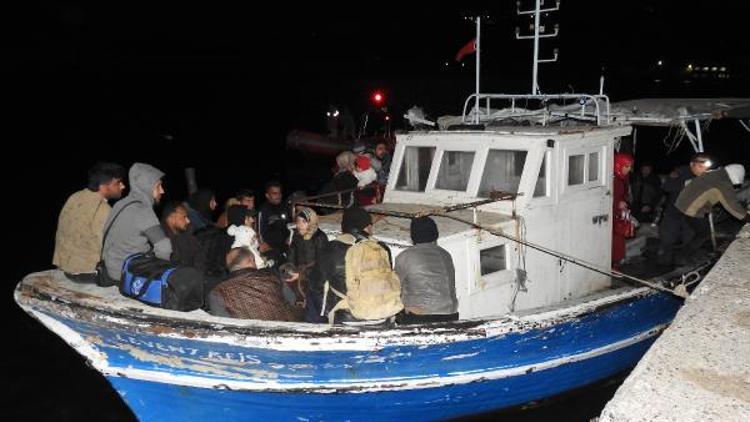 İnsan kaçakçıları 60 kişilik tekneye Suriyeli 112 göçmeni bindirmiş