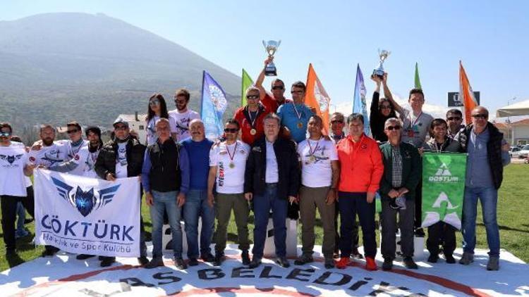 2 bin rakımlı Ali Dağı’ndaki Yamaç Paraşütü Türkiye Şampiyonası sona erdi
