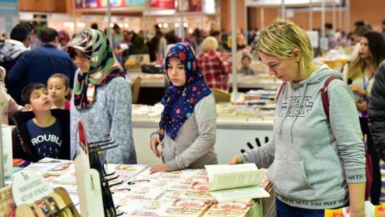 Kepez Kitap Fuarına yoğun ilgi