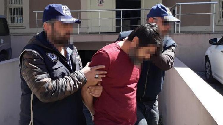 İzmirde bombayla yakalanan 2 MLKP üyesi adliyede