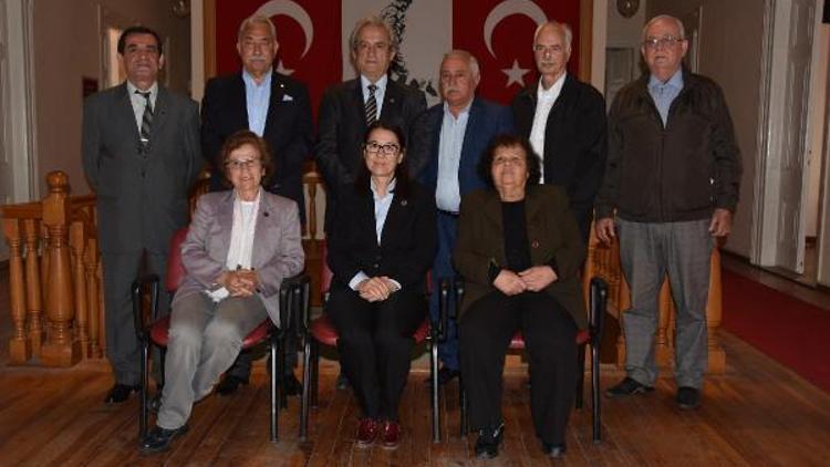 Eski Başkan Ağtuğ: Seçilen 31 bin belediye başkanından sadece 118i kadın