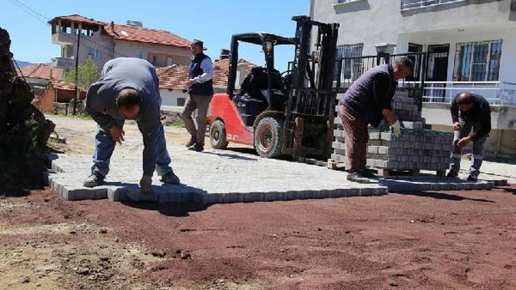 Akgünde sokaklar yenileniyor