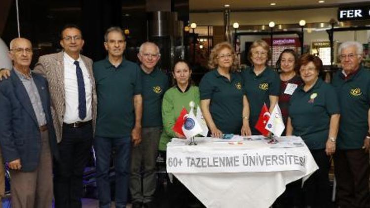 Tazelenme Üniversitesi standına yoğun ilgi