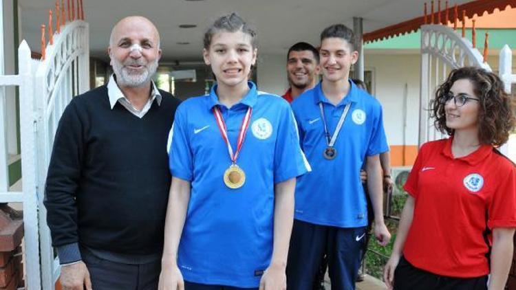 Başkan Çavuşoğlu özel sporcuları ağırladı