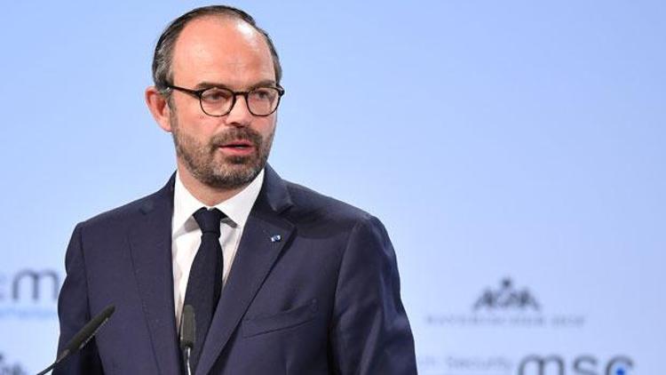 Başbakan Philippe Mali ziyaretini iptal etti
